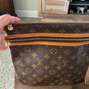 Louis Vuitton Crossbody